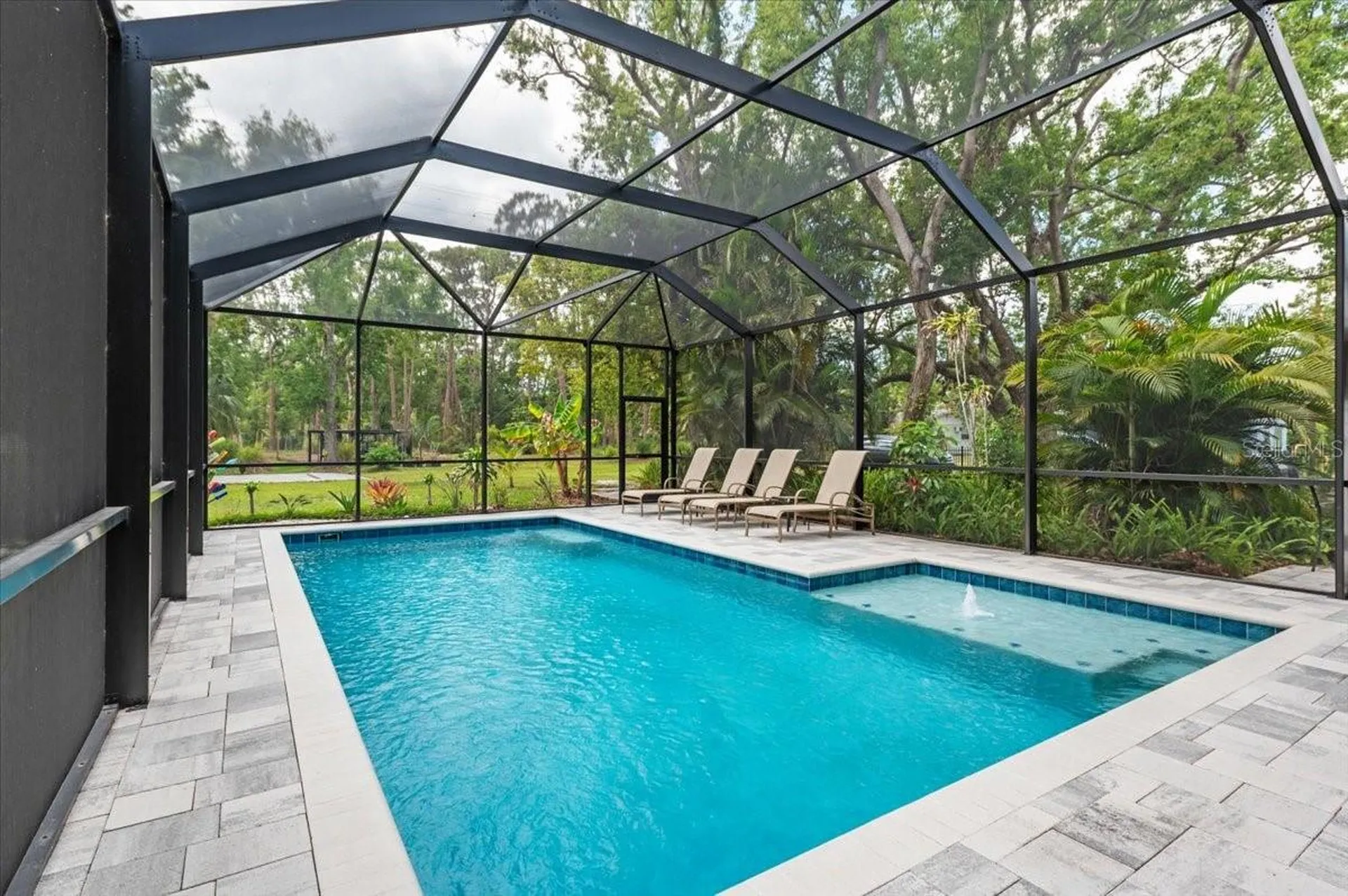 2326 2nd Avenue E Bradenton FL 34208