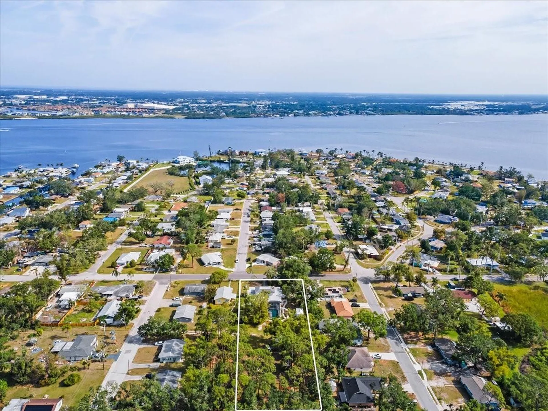 2326 2nd Avenue E Bradenton FL 34208
