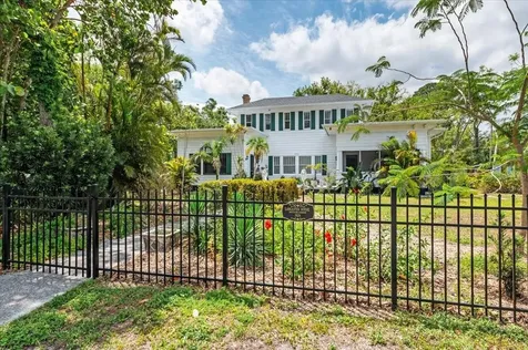 2326 2nd Avenue E Bradenton FL 34208