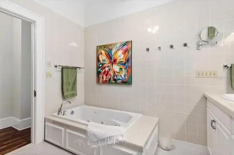 2326 2nd Avenue E Bradenton FL 34208