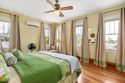 2326 2nd Avenue E Bradenton FL 34208