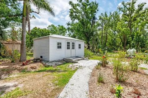 2326 2nd Avenue E Bradenton FL 34208