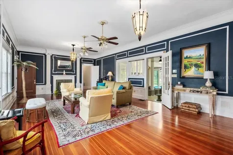 2326 2nd Avenue E Bradenton FL 34208