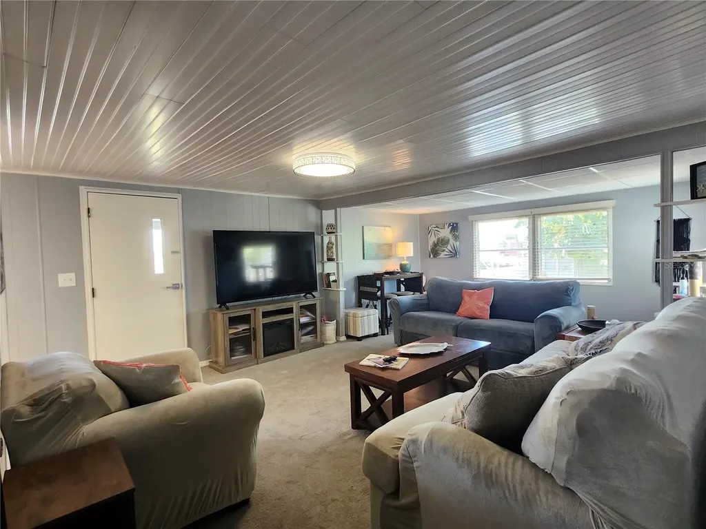 1252 Kingfisher Drive Englewood FL 34224