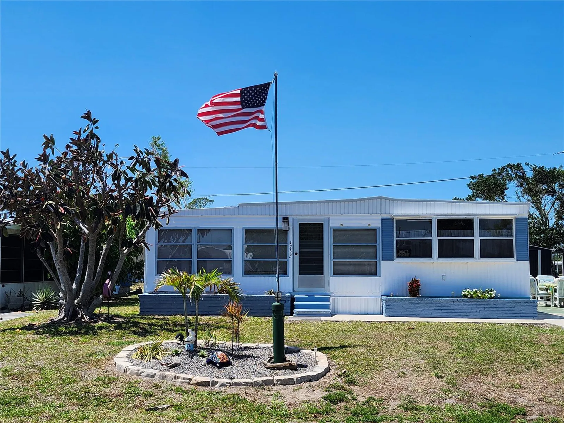 1252 Kingfisher Drive Englewood FL 34224