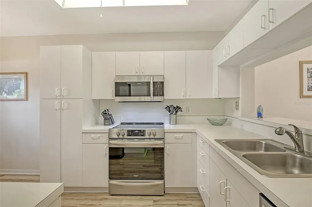 9630 Club South Circle Sarasota FL 34238