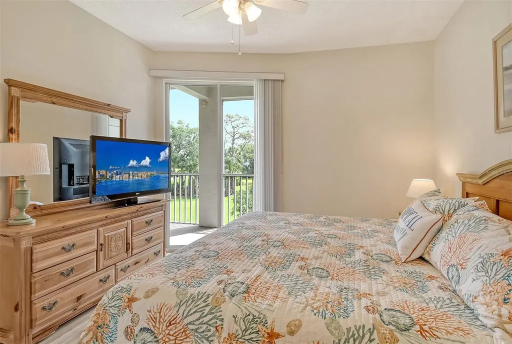 9630 Club South Circle Sarasota FL 34238