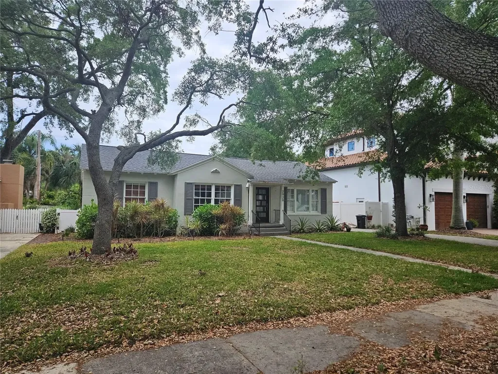2929 W Coachman Avenue Tampa FL 33611