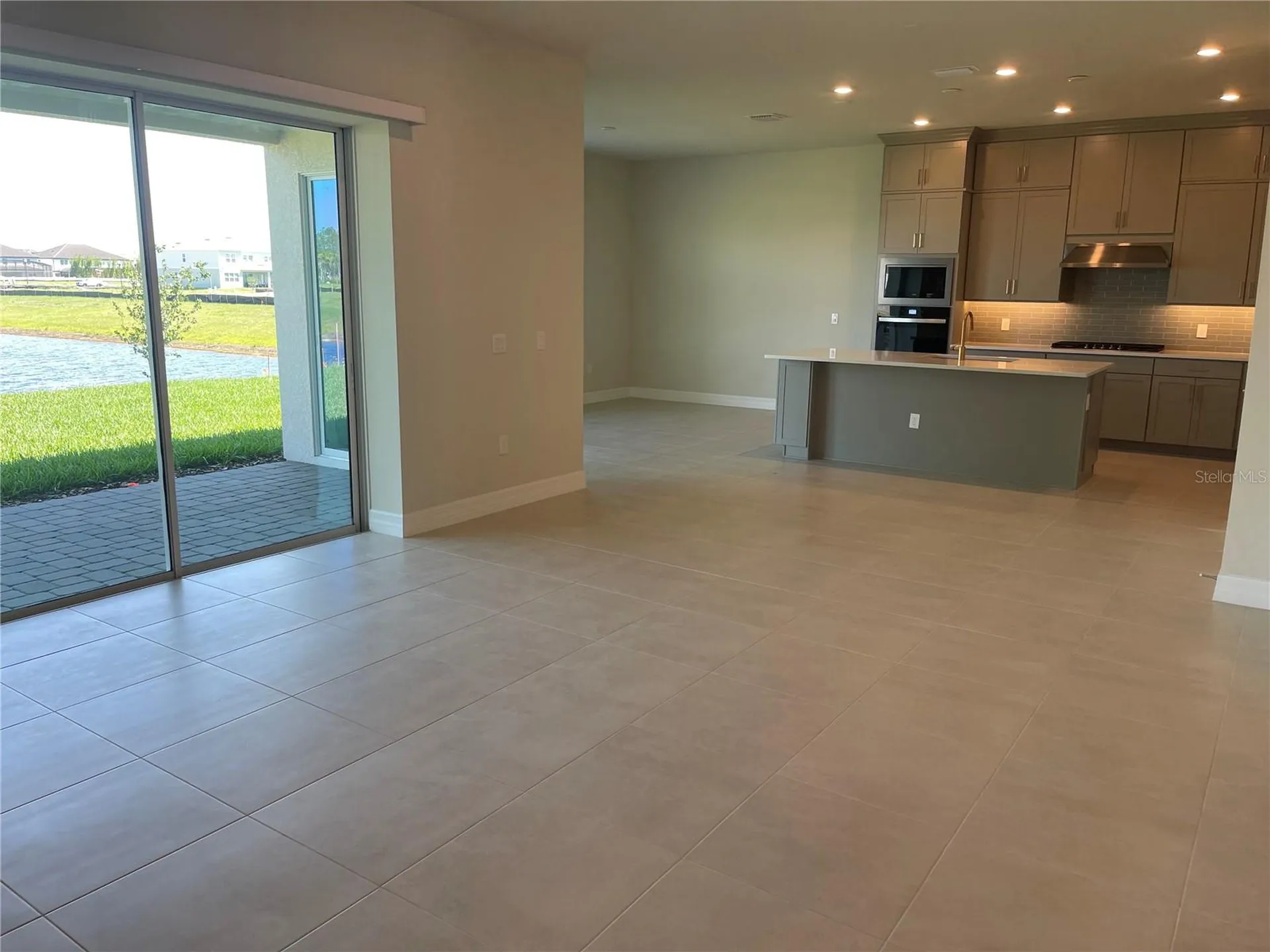 8375 Fenton Street Orlando FL 32836