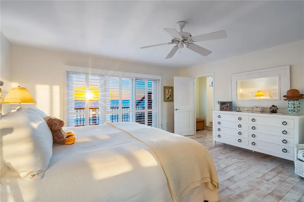 8592 Hidden Lagoon Road Sarasota FL 34242