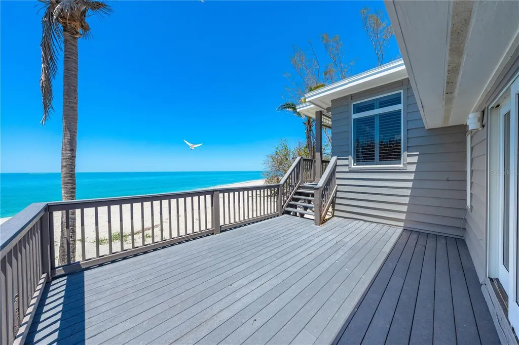 8592 Hidden Lagoon Road Sarasota FL 34242