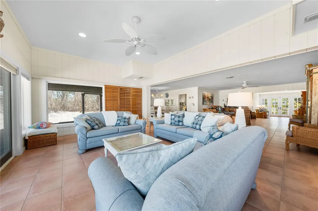 8592 Hidden Lagoon Road Sarasota FL 34242