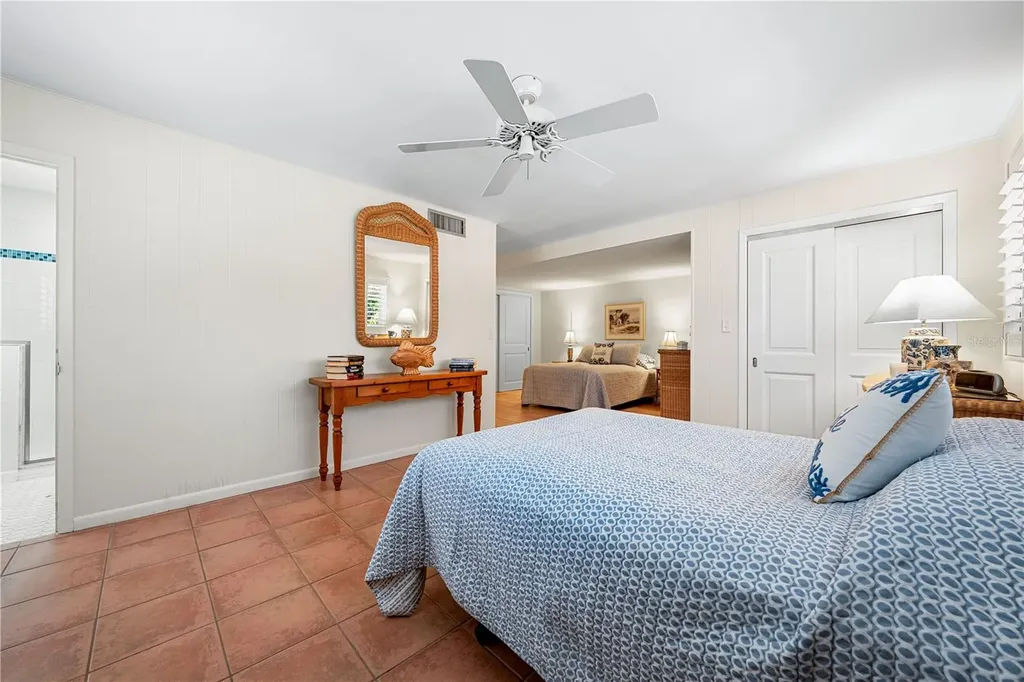 8592 Hidden Lagoon Road Sarasota FL 34242