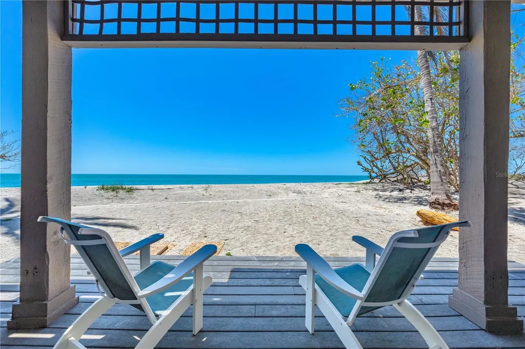 8592 Hidden Lagoon Road Sarasota FL 34242