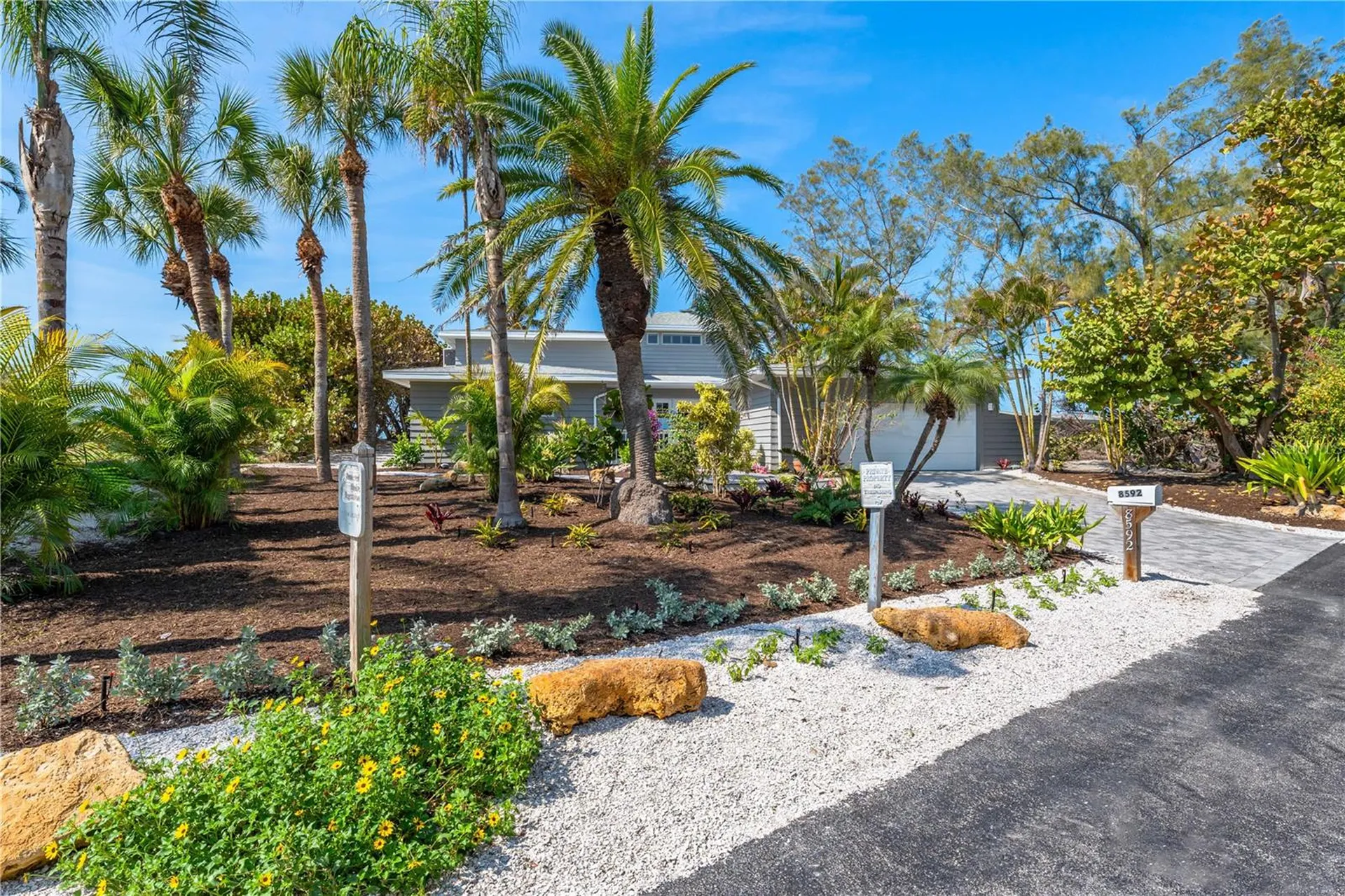 8592 Hidden Lagoon Road Sarasota FL 34242