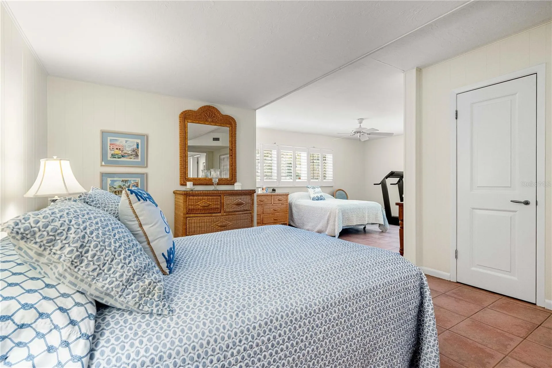 8592 Hidden Lagoon Road Sarasota FL 34242