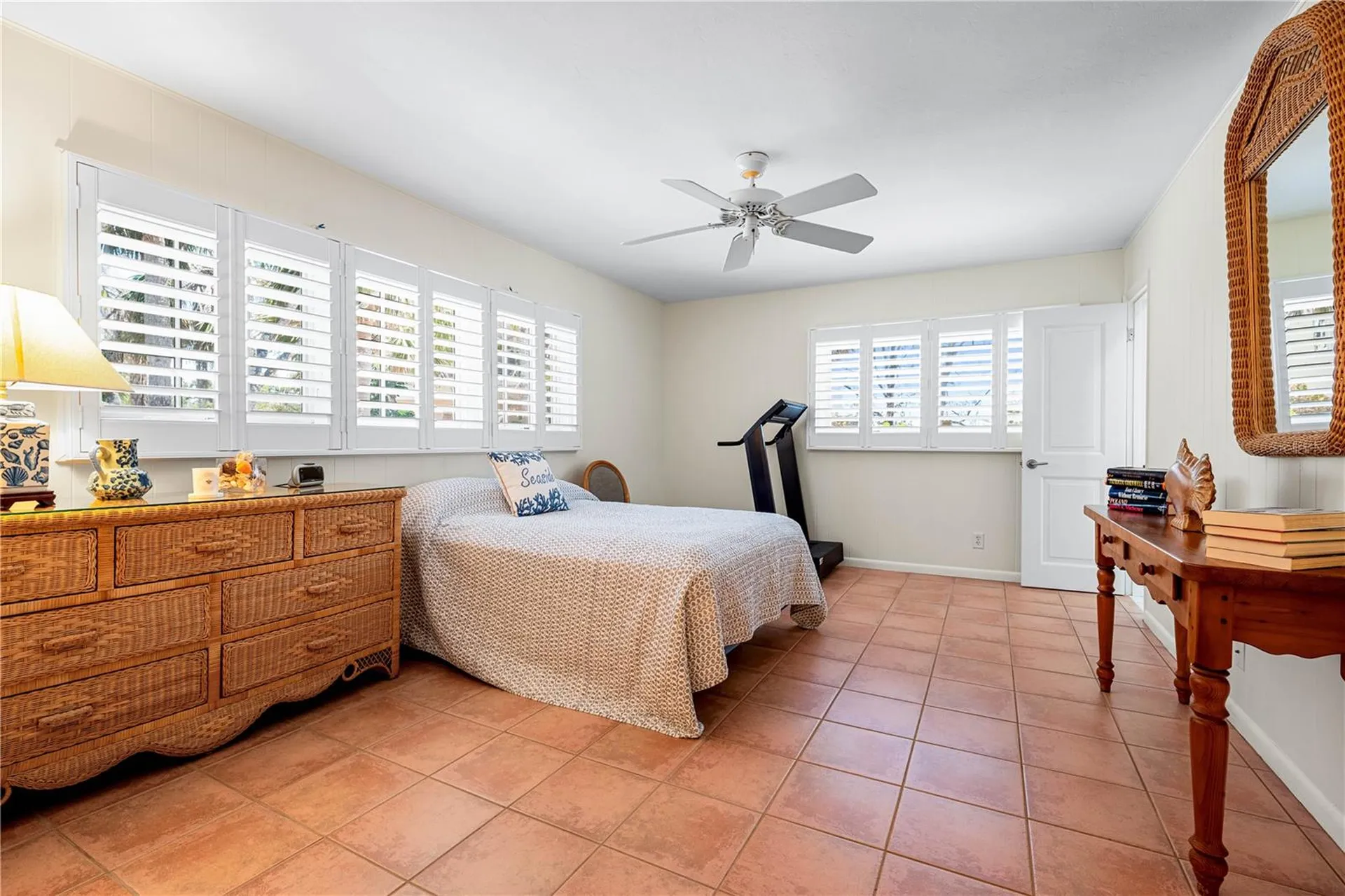 8592 Hidden Lagoon Road Sarasota FL 34242