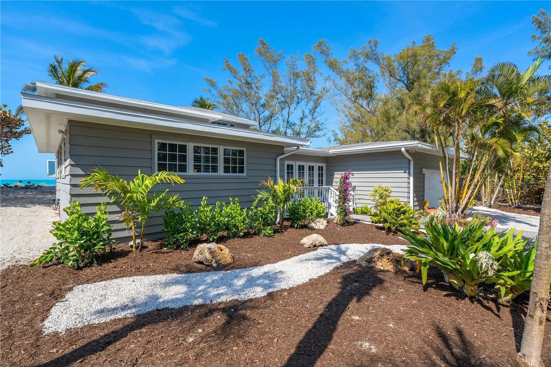 8592 Hidden Lagoon Road Sarasota FL 34242