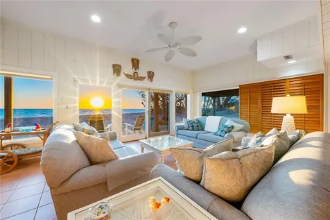 8592 Hidden Lagoon Road Sarasota FL 34242