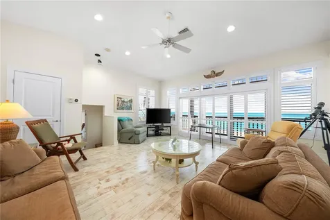 8592 Hidden Lagoon Road Sarasota FL 34242