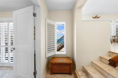 8592 Hidden Lagoon Road Sarasota FL 34242