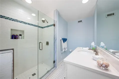 8592 Hidden Lagoon Road Sarasota FL 34242