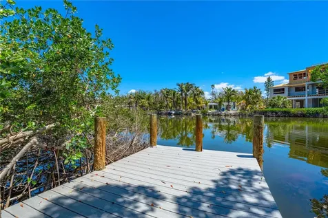 8592 Hidden Lagoon Road Sarasota FL 34242