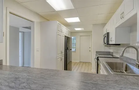 7173 W Country Club Drive N Sarasota FL 34243