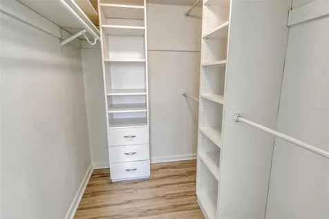 7173 W Country Club Drive N Sarasota FL 34243