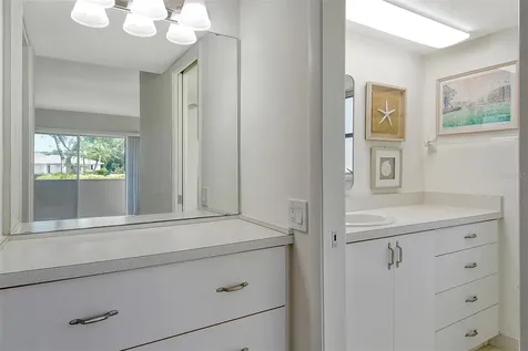 7173 W Country Club Drive N Sarasota FL 34243