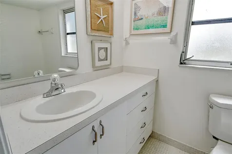 7173 W Country Club Drive N Sarasota FL 34243