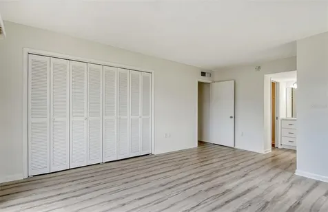 7173 W Country Club Drive N Sarasota FL 34243