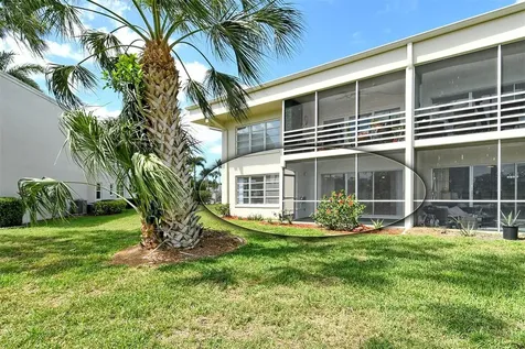 7173 W Country Club Drive N Sarasota FL 34243