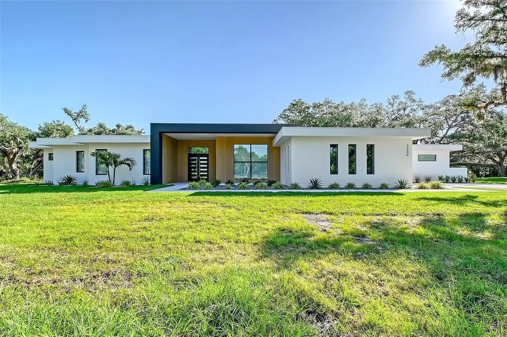 7200 Chameleon Way Sarasota FL 34241