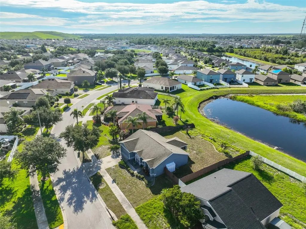 10540 Carloway Hills Drive Wimauma FL 33598