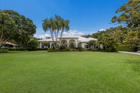 2960 Jeff Myers Circle Sarasota FL 34240