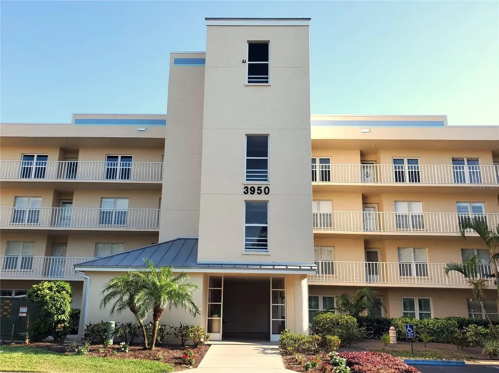 3950 Ironwood Circle Bradenton FL 34209