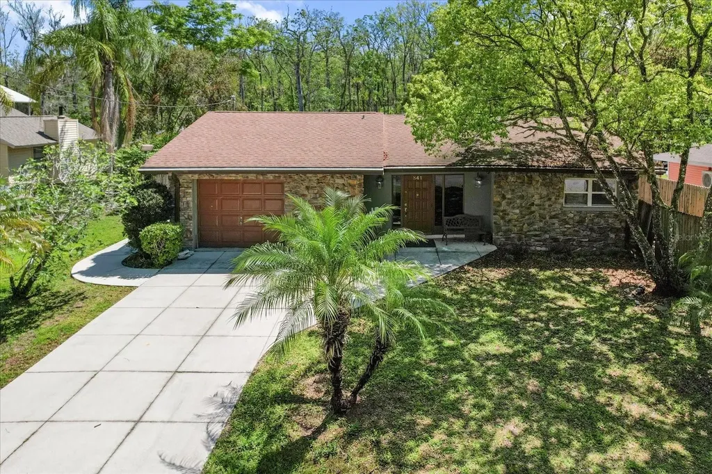 841 N Palm Springs Terrace Crystal River FL 34429