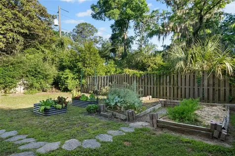 1909 NW 36th Drive Gainesville FL 32605