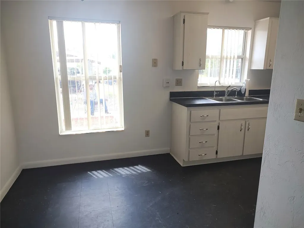 540 W Mathis Avenue Deland FL 32720