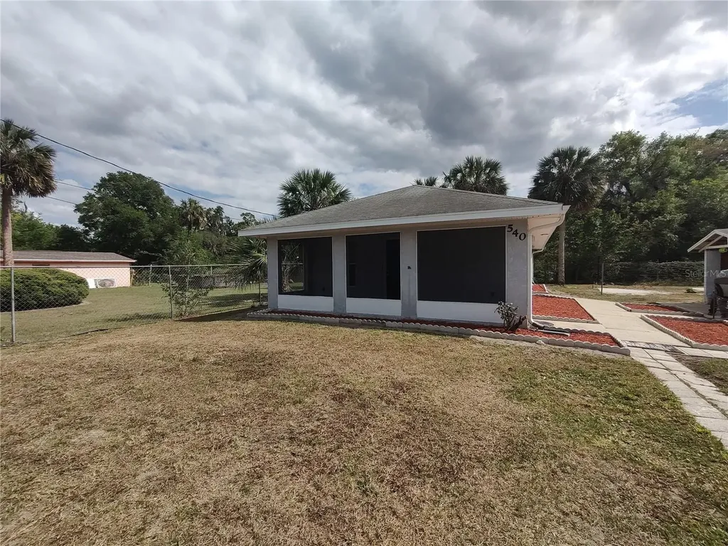 540 W Mathis Avenue Deland FL 32720
