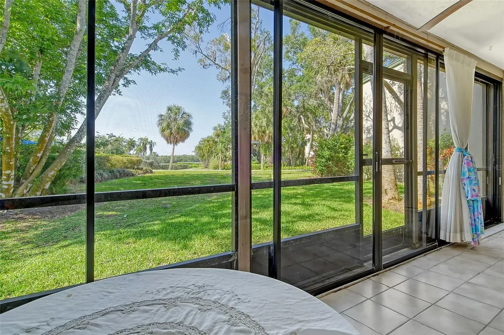 1532 Pelican Point Drive Sarasota FL 34231