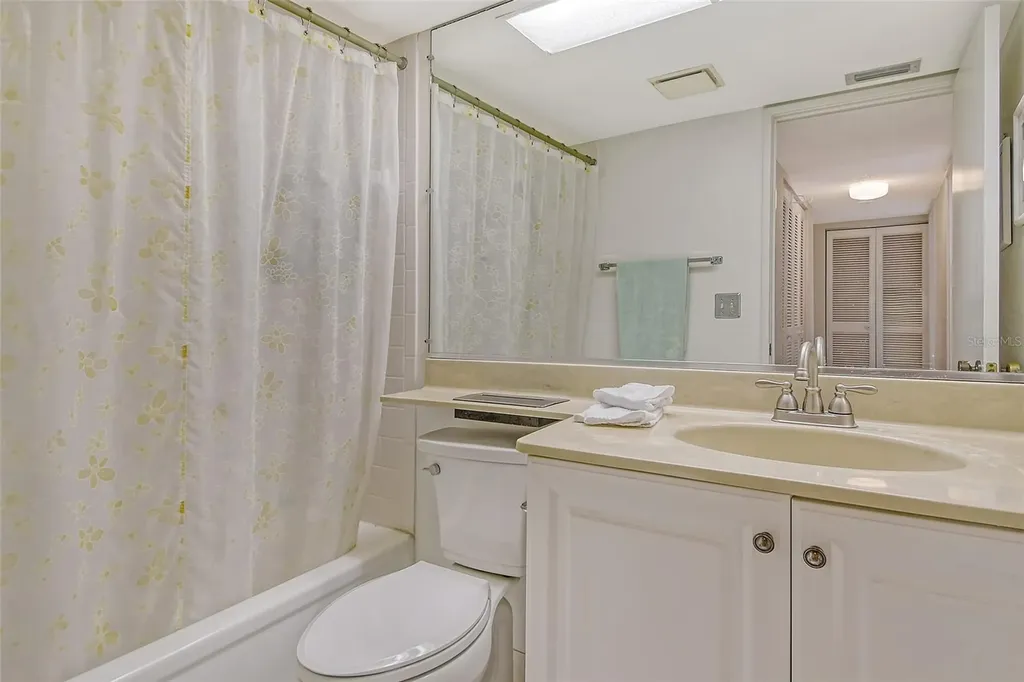 1532 Pelican Point Drive Sarasota FL 34231