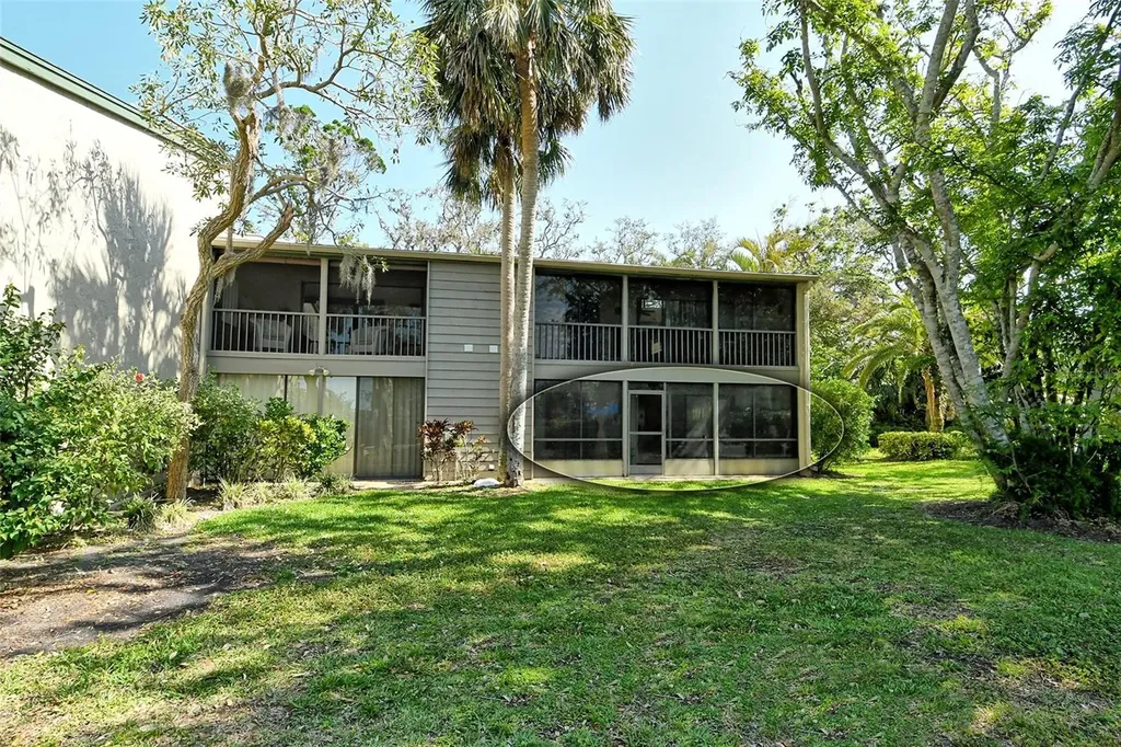 1532 Pelican Point Drive Sarasota FL 34231