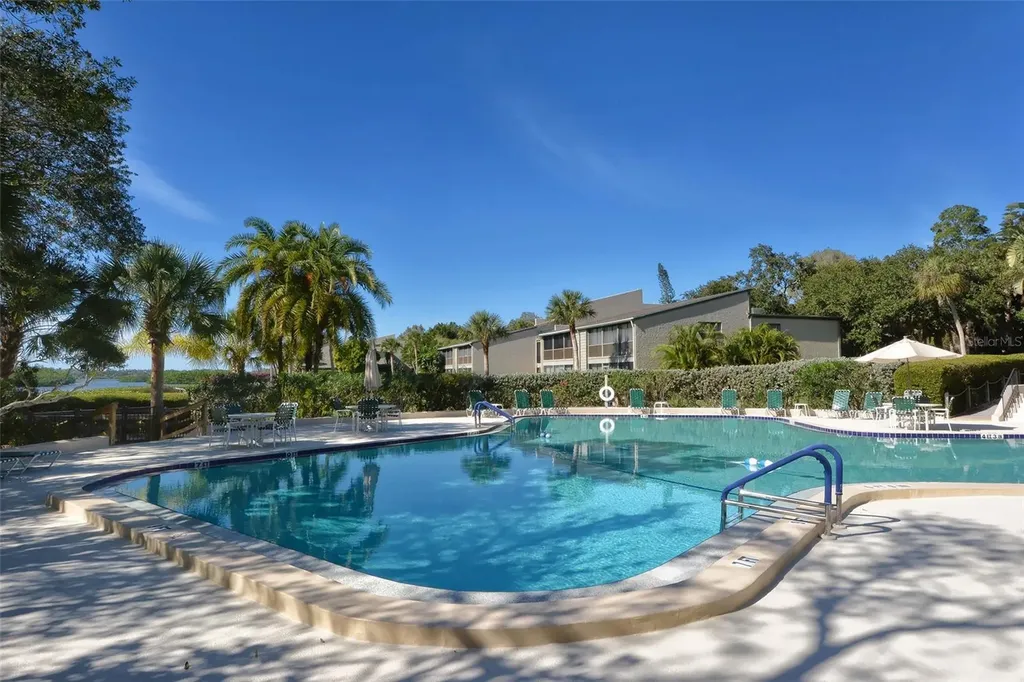 1532 Pelican Point Drive Sarasota FL 34231