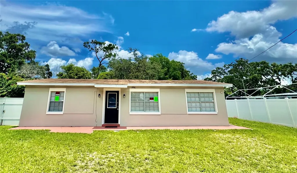2916 E North Street Tampa FL 33610