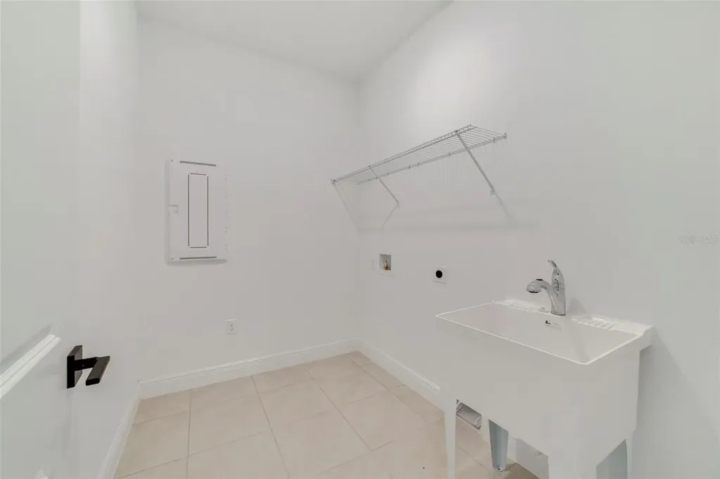 3057 Water Clover Court Apopka FL 32712