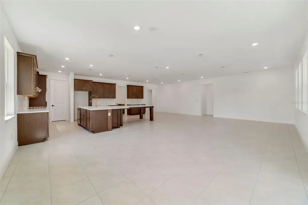 3057 Water Clover Court Apopka FL 32712
