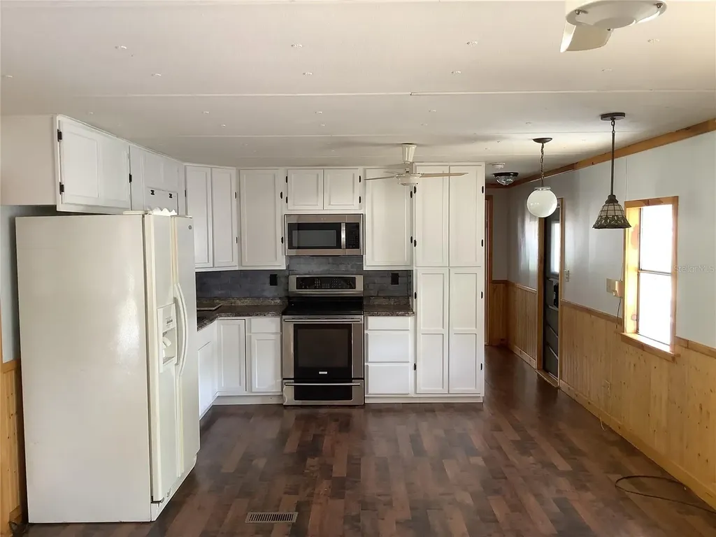 34928 Hawkiowa Road Dade City FL 33523