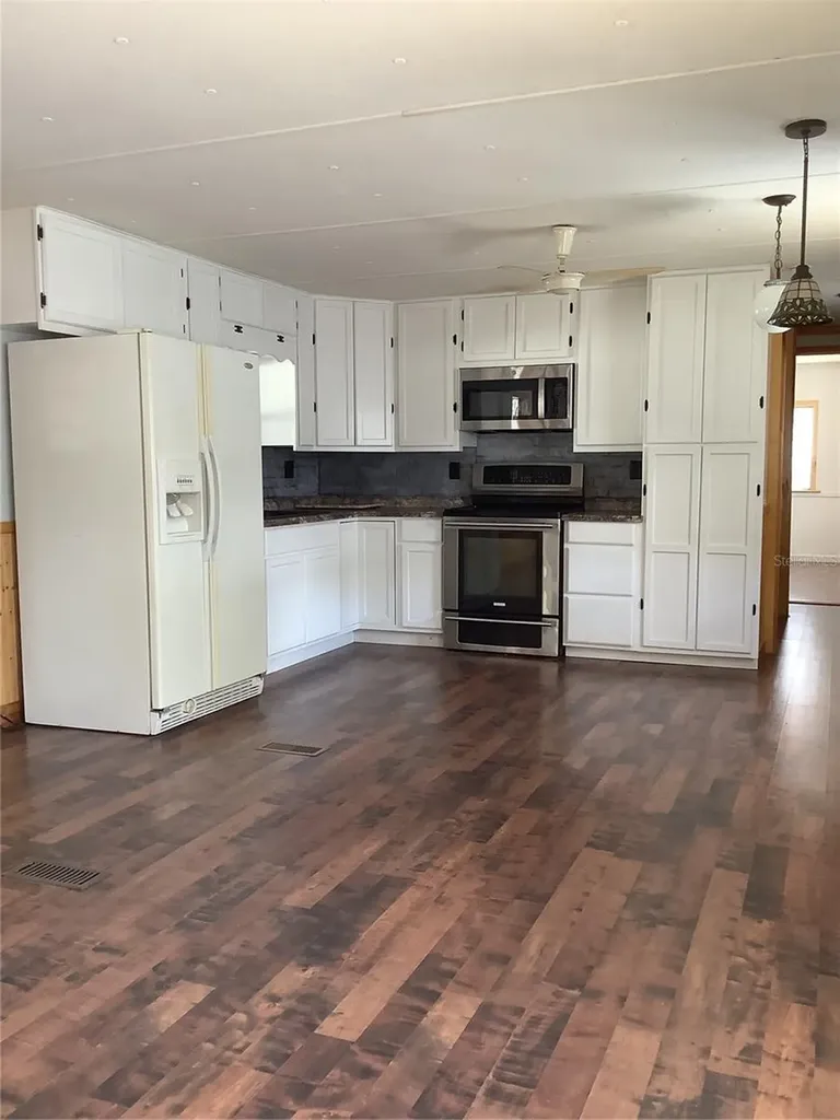 34928 Hawkiowa Road Dade City FL 33523